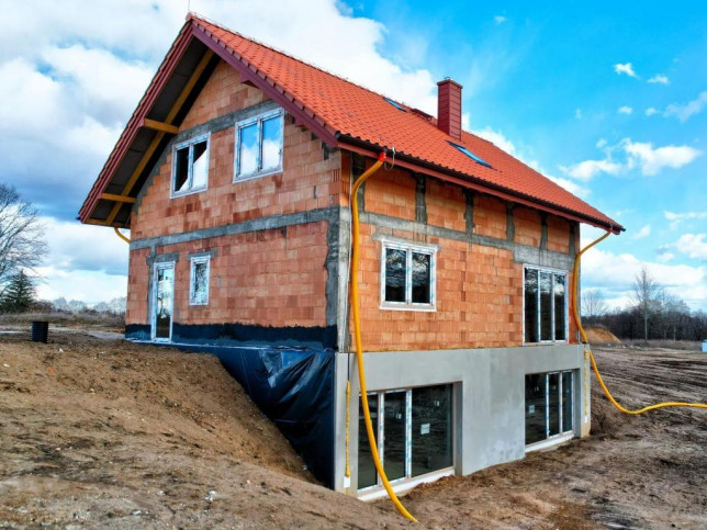 Dom Sprzedaż Karwie 15